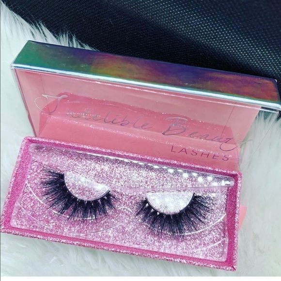 Lashes in Cheryl - Picture 2 of 2